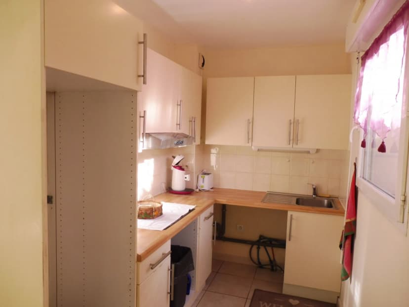 thumbnail of estate's photo