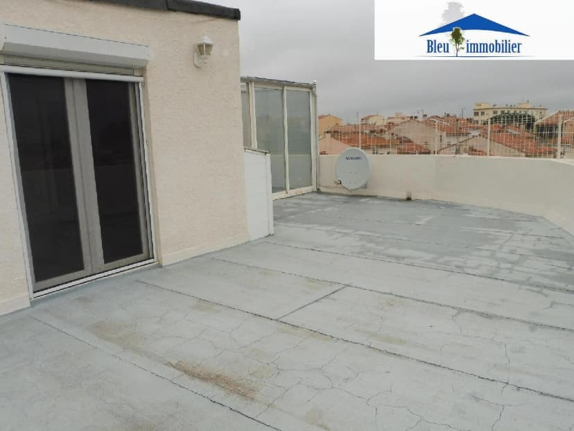 thumbnail of estate's photo