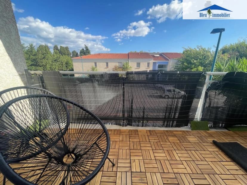 thumbnail of estate's photo