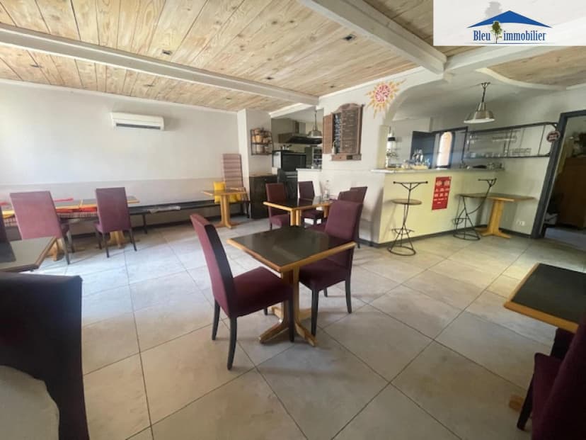 thumbnail of estate's photo