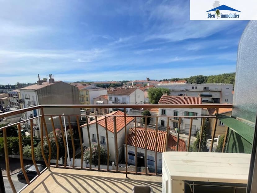 thumbnail of estate's photo