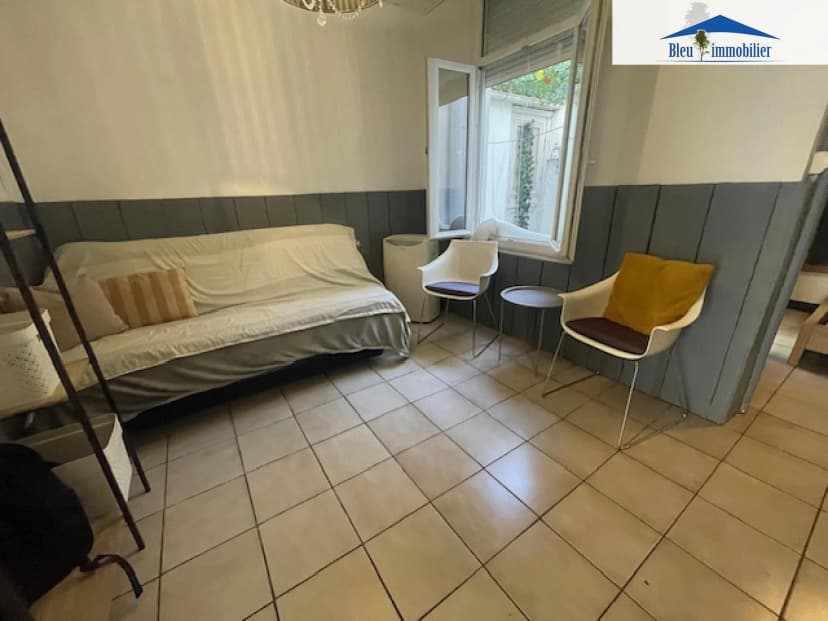 thumbnail of estate's photo