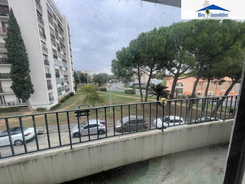 thumbnail of estate's photo