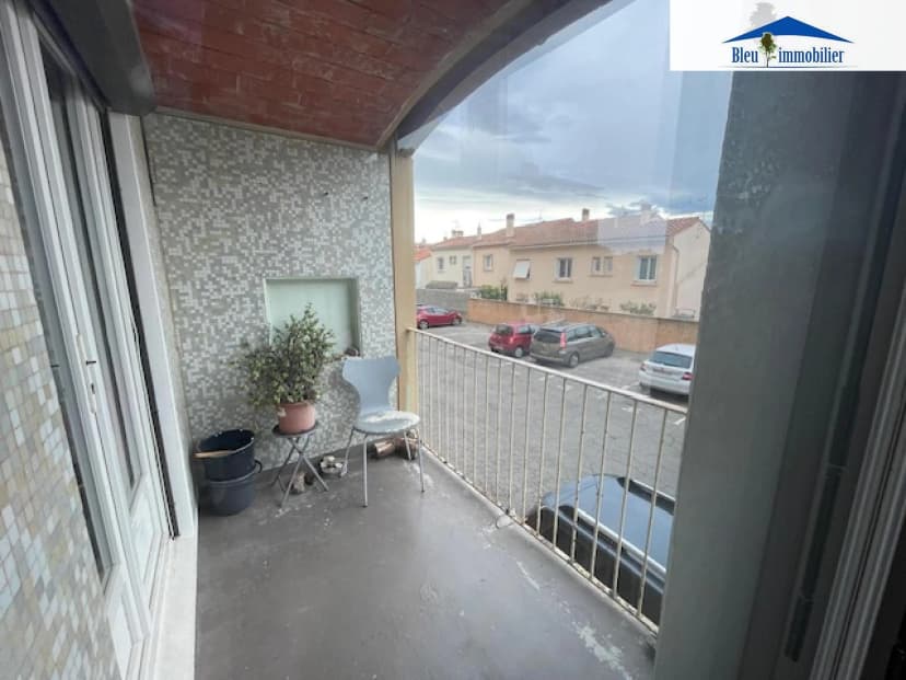 thumbnail of estate's photo