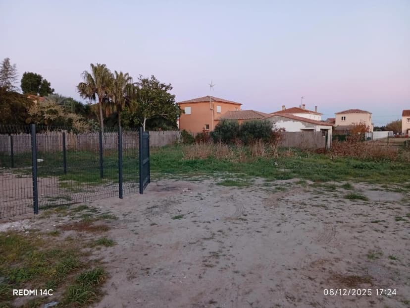 thumbnail of estate's photo